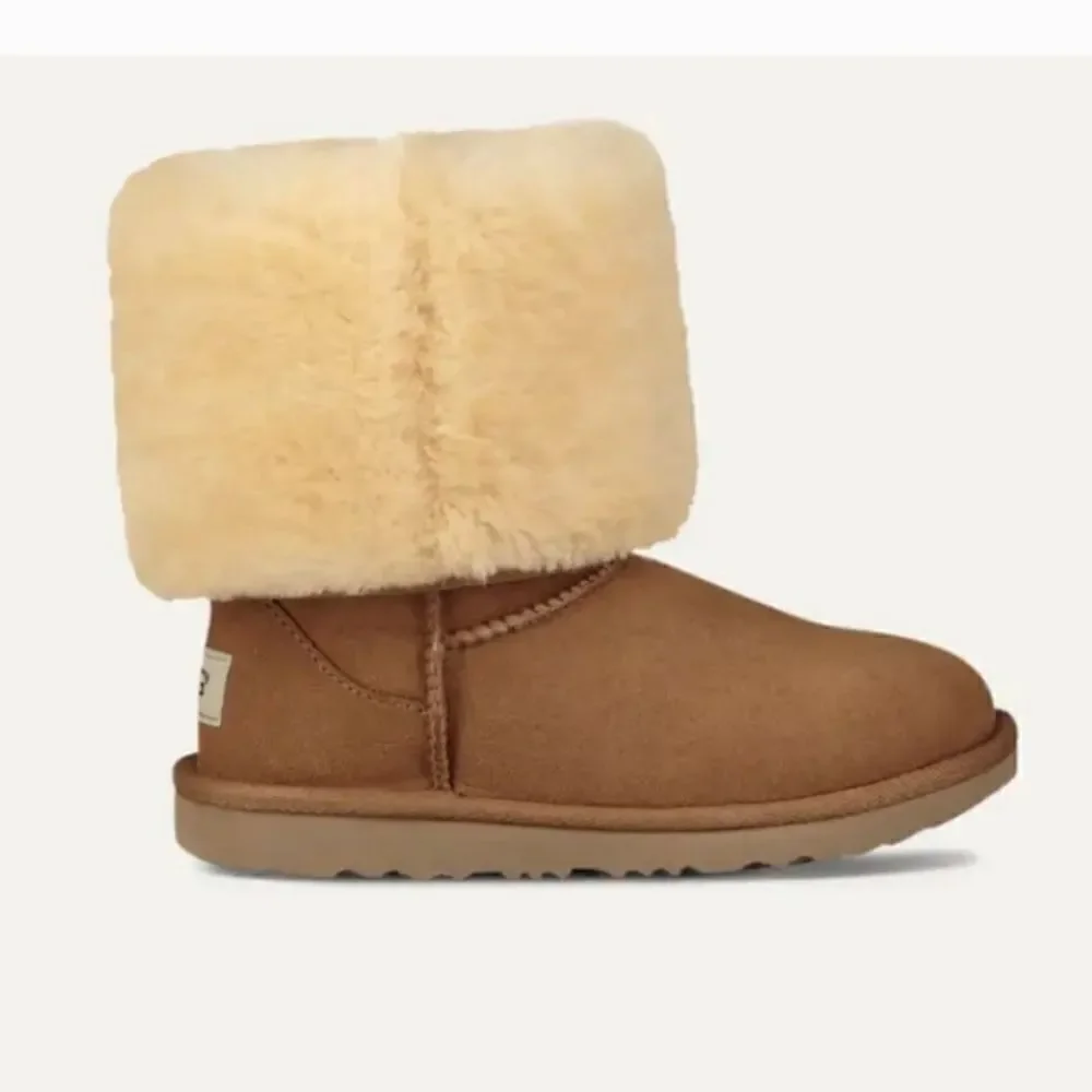 NWT UGG Kids' Classic Tall II Water Resistant Boots Size 13 little girl Chestnut